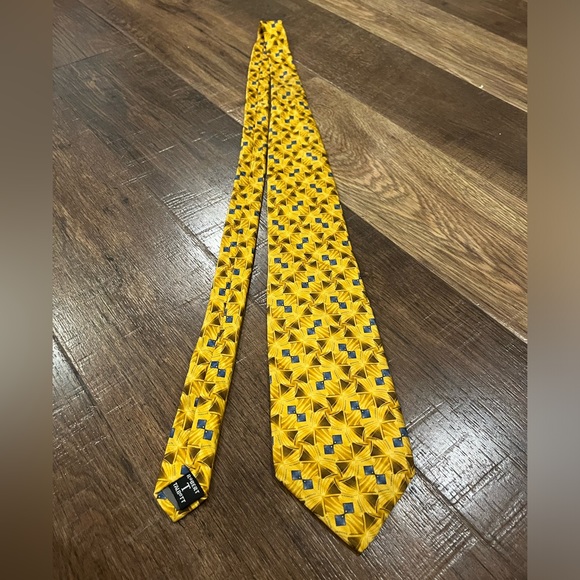 Robert Talbott Best Of Class Gold Silk Tie USA Made - Picture 5 of 10